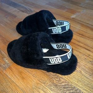 Black ugg slippers